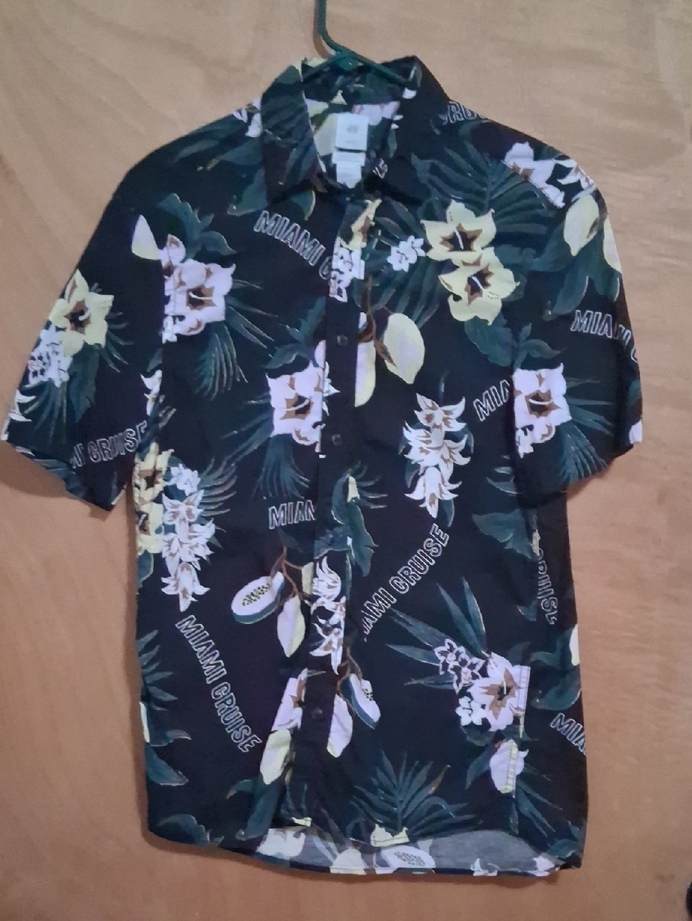 H&M Black Short-Sleeve Floral Button-Down Shirt